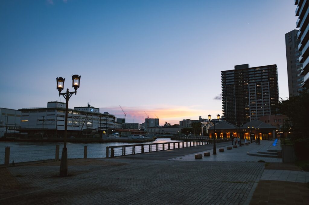 神戸港町の夜景（イメージ）
