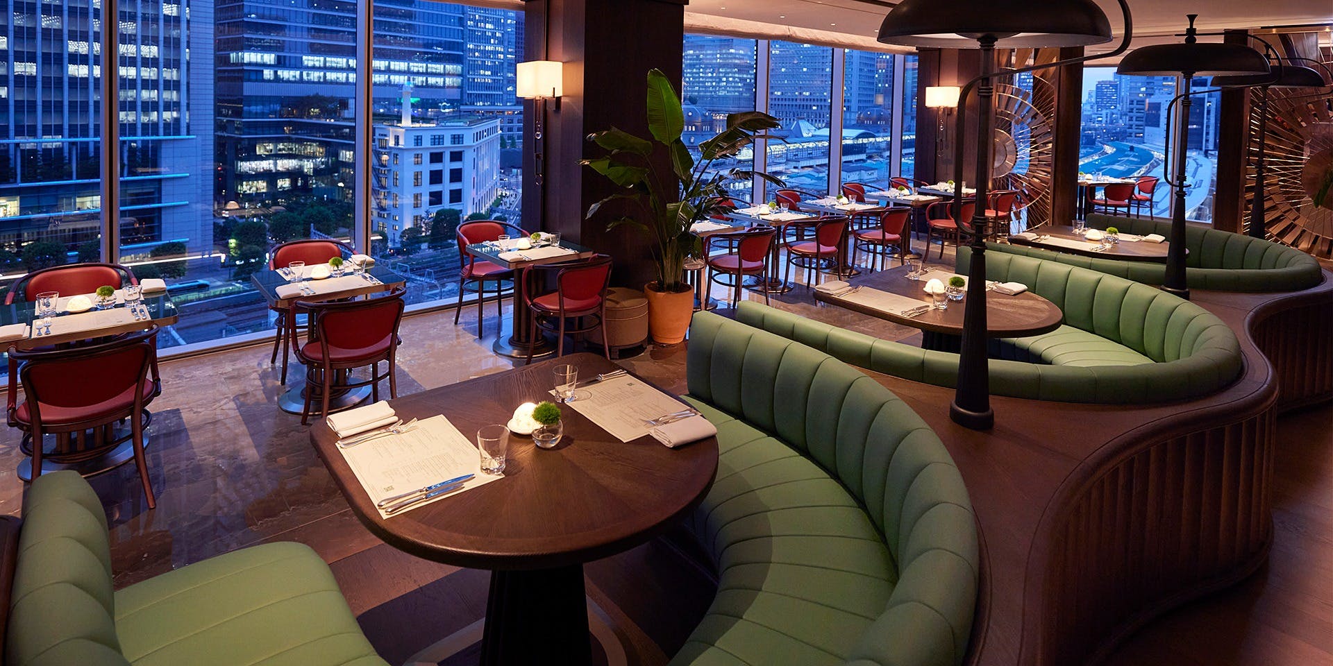 MAISON MARUNOUCHI フォーシーズンズホテル丸の内